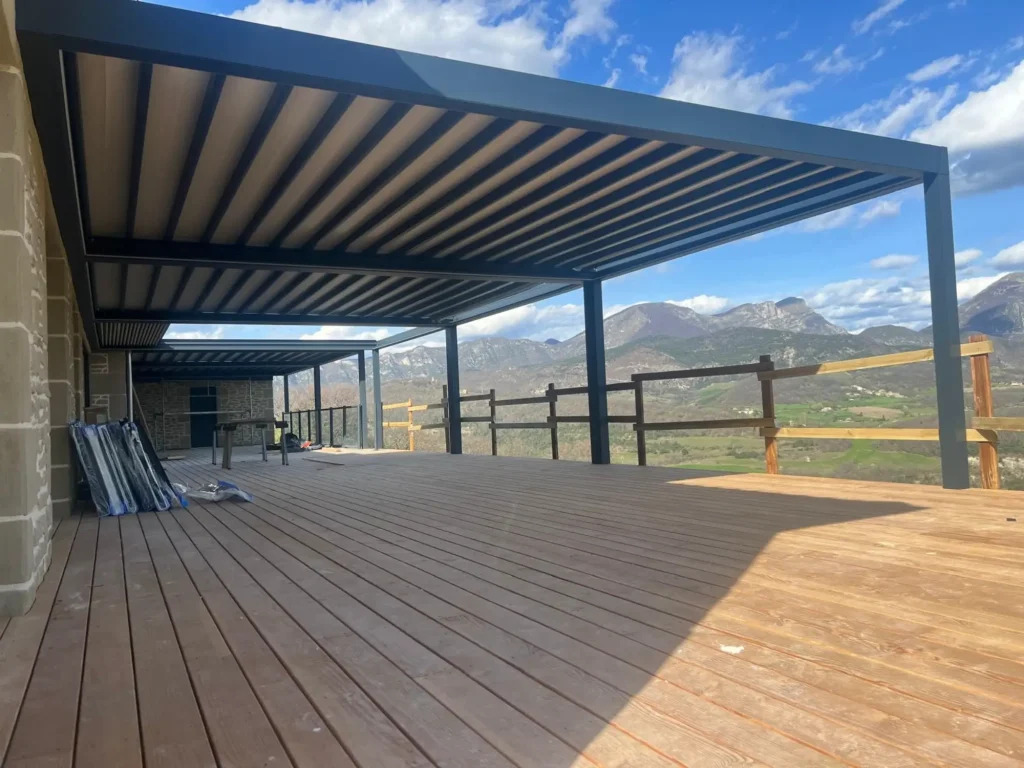 PERGOLA TOILE RECTRACTABLE